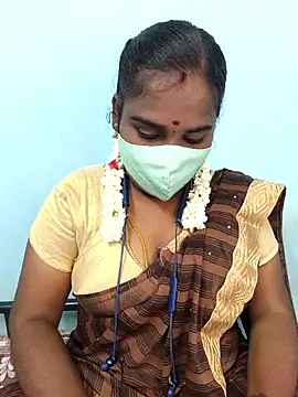 Snapshot of Tamil_riyalini12 chatting on 21, 5, 2026 Tamil riyalini12 online show from 21, 5, 2026