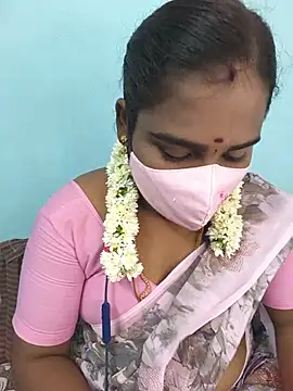 Snapshot of Tamil_riyalini12 chatting on 22, 5, 2026 Tamil riyalini12 online show from 22, 5, 2026