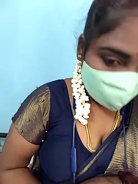 Snapshot of Tamil_riyalini12 chatting on 9, 5, 2026 Tamil riyalini12 online show from 9, 5, 2026