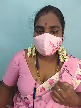 Snapshot of Tamil_riyalini12 chatting on 20, 5, 2026 Tamil riyalini12 online show from 20, 5, 2026