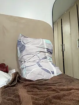 Lil-shawrie online show from 4, 3, 2026