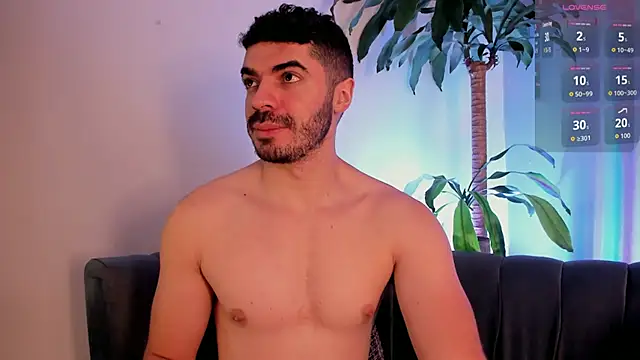 AxelThompson  online show from 21, 12, 2025