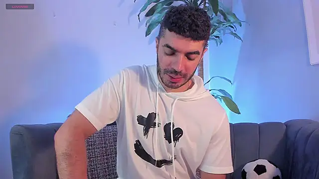 AxelThompson  online show from 9, 1, 2026