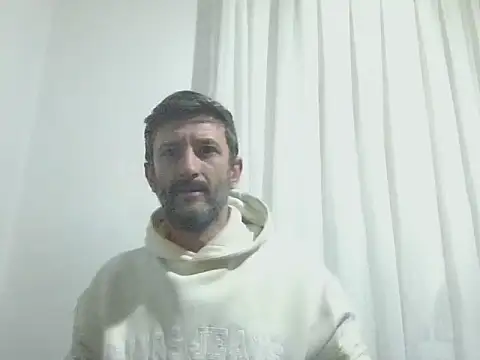 Snapshot of Sircogent chatting on 2, 11, 2025 Sircogent online show from 2, 11, 2025