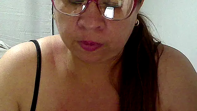 luciana69hot online show from 20, 4, 2026