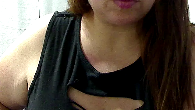 Snapshot of luciana69hot chatting on 12, 5, 2026 luciana69hot online show from 12, 5, 2026