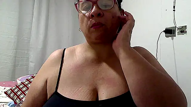 Snapshot of luciana69hot chatting on 30, 5, 2026 luciana69hot online show from 30, 5, 2026