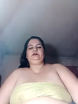 Snapshot of Aymacyn chatting on 24, 11, 2025 Aymacyn online show from 24, 11, 2025