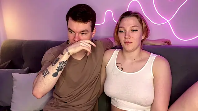 Snapshot of julielourens chatting on 11, 10, 2025 julielourens online show from 11, 10, 2025