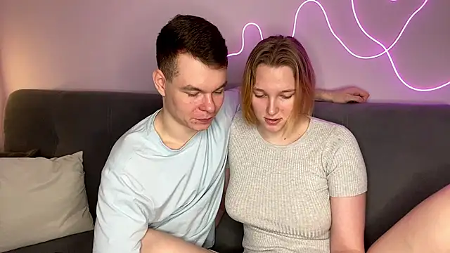 Snapshot of julielourens chatting on 10, 11, 2025 julielourens online show from 10, 11, 2025