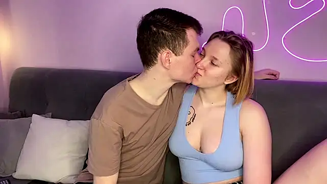 julielourens online show from 3, 12, 2025