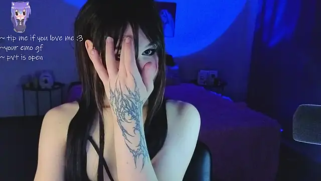 Snapshot of your_little_eva chatting on 5, 5, 2026 your little eva online show from 5, 5, 2026