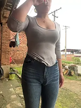 chenyu0308 online show from 4, 4, 2026