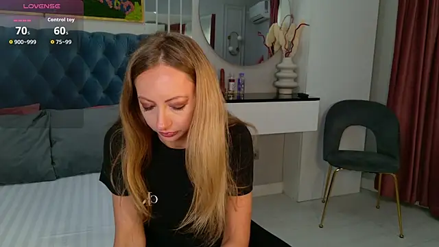 Snapshot of SiennaPierce chatting on 18, 5, 2026 SiennaPierce online show from 18, 5, 2026