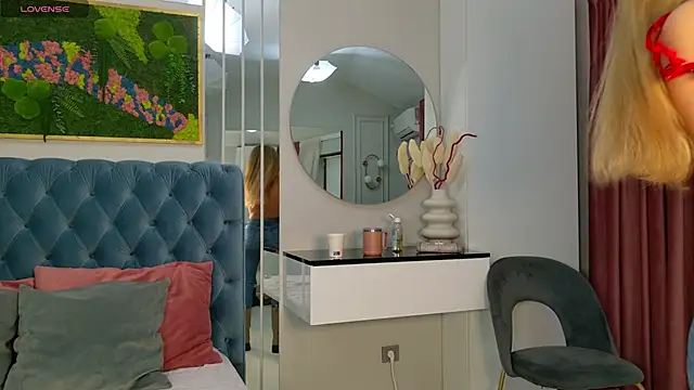 SiennaPierce online show from 27, 2, 2026