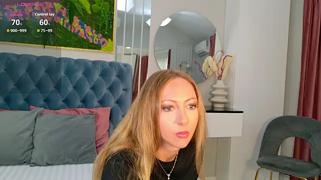 Snapshot of SiennaPierce chatting on 14, 5, 2026 SiennaPierce online show from 14, 5, 2026