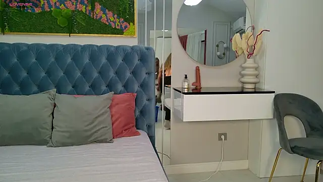 SiennaPierce online show from 7, 2, 2026