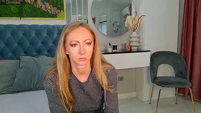 SiennaPierce online show from 12, 3, 2026