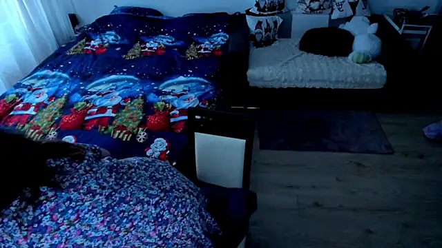 Squirt Kimm online show from 4, 12, 2025