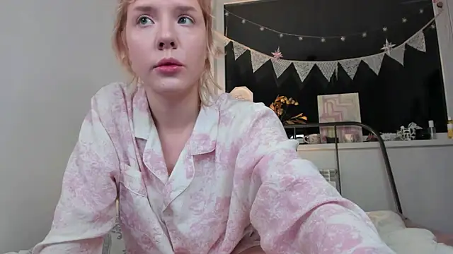  CuteAsFuck  online show from 8, 11, 2025