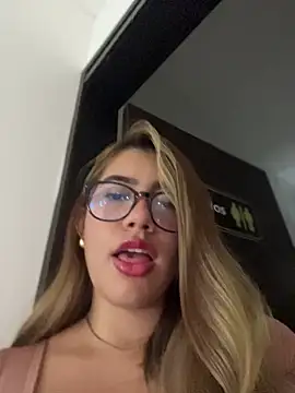 sara calderon online show from 5, 11, 2025