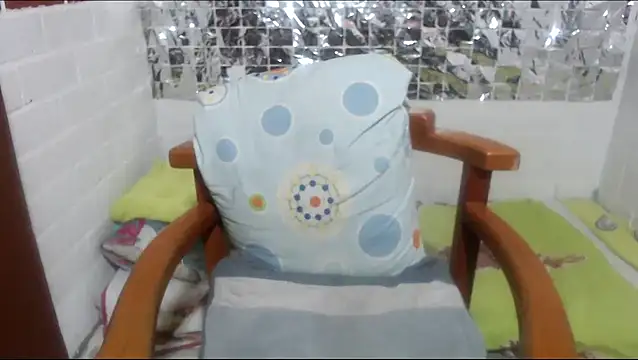 rose-crystal online show from 6, 1, 2026