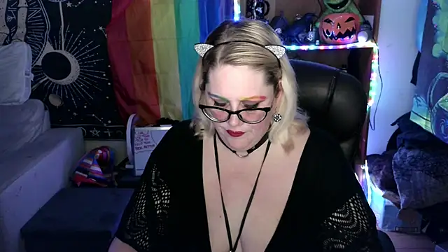 Kinky Witch online show from 19, 6, 2026