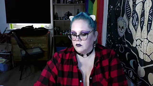 Snapshot of Kinky_Witch chatting on 12, 10, 2025 Kinky Witch online show from 12, 10, 2025