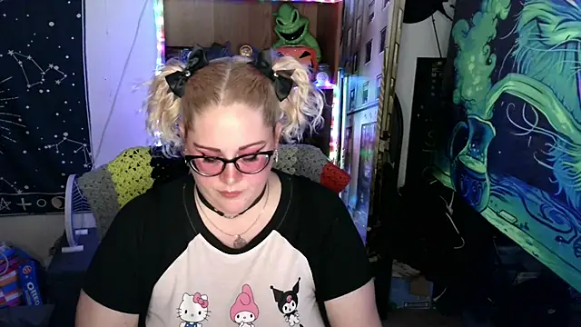 Kinky Witch online show from 17, 4, 2026