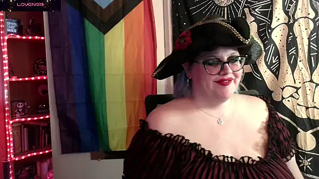 Snapshot of Kinky_Witch chatting on 31, 10, 2025 Kinky Witch online show from 31, 10, 2025