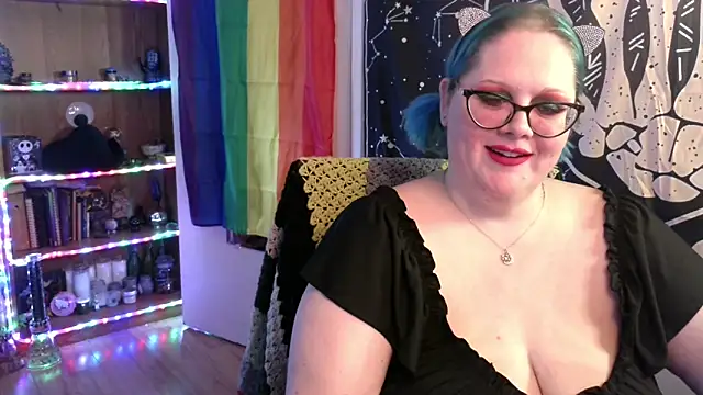 Snapshot of Kinky_Witch chatting on 18, 11, 2025 Kinky Witch online show from 18, 11, 2025