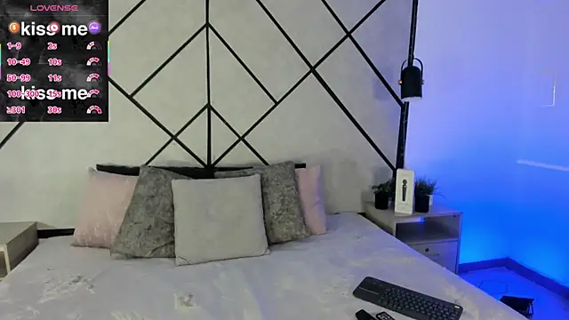 Snapshot of revenmiller_ chatting on 2, 12, 2025 revenmiller online show from 2, 12, 2025