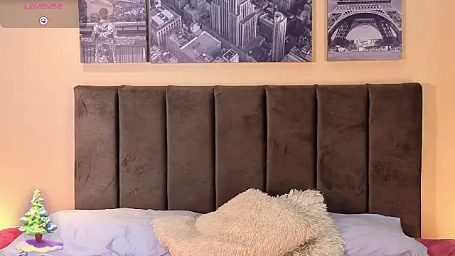 Hailey-Fox online show from 9, 1, 2026