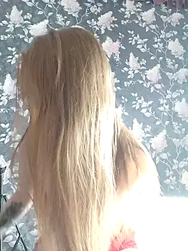 Snapshot of Dari_Toy_ chatting on 17, 10, 2025 Dari Toy online show from 17, 10, 2025