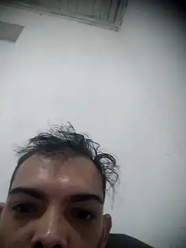 GuilhermeYuree online show from 13, 9, 2025