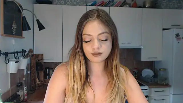 Snapshot of BuffyxLUST chatting on 6, 5, 2026 BuffyxLUST online show from 6, 5, 2026