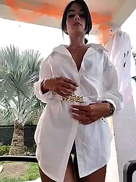 Juliana Xander online show from 20, 10, 2025