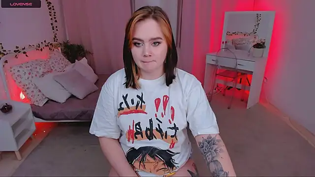 lunaalli online show from 10, 11, 2025