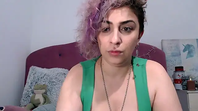 Snapshot of AAARUNY chatting on 13, 12, 2025 AAARUNY online show from 13, 12, 2025