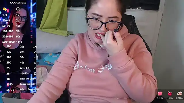 Snapshot of KrystalAdams chatting on 29, 4, 2026 KrystalAdams online show from 29, 4, 2026