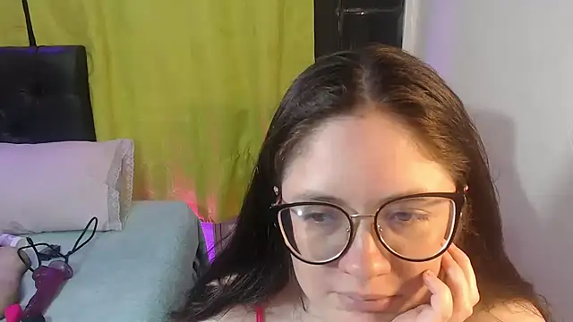 Snapshot of KrystalAdams chatting on 20, 5, 2026 KrystalAdams online show from 20, 5, 2026