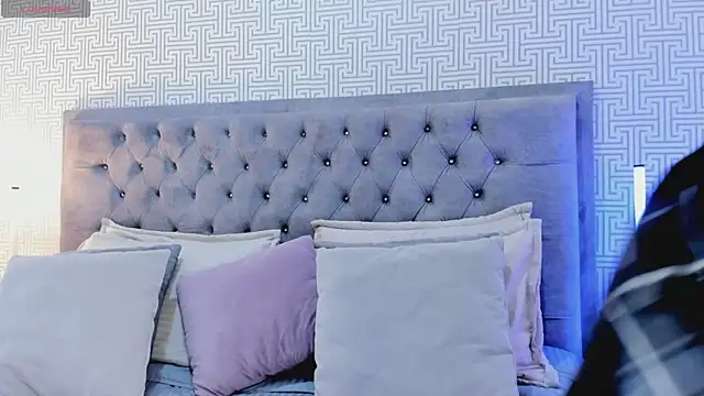 Evaa Lunna  online show from 21, 11, 2025