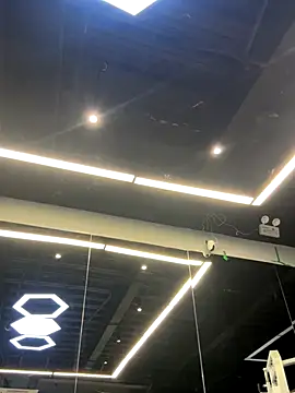 Ninazhang online show from 3, 12, 2025