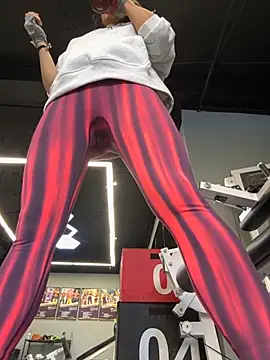 Ninazhang online show from 9, 11, 2025