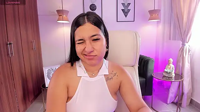 DANDARA THOM online show from 1, 11, 2025