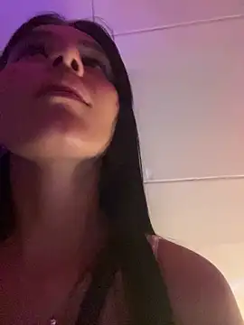 Snapshot of Vaneza_G1 chatting on 24, 5, 2026 Vaneza G1 online show from 24, 5, 2026