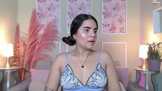 pervy nikole online show from 5, 10, 2025