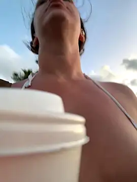 sweetsirenn online show from 24, 10, 2025