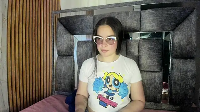 Cherry  Hot online show from 23, 9, 2025
