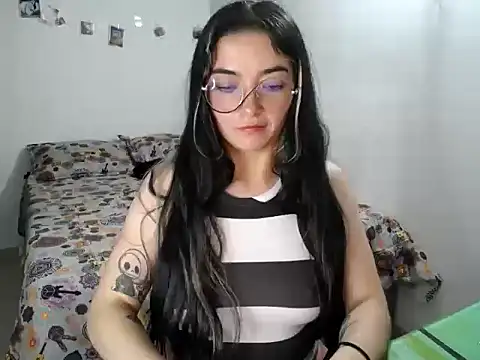 Snapshot of Came-II chatting on 19, 11, 2025 Came-II online show from 19, 11, 2025